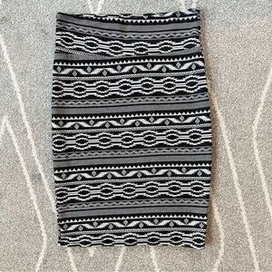 Lularoe Black and White Tribal Print Boho Cassie Pencil Skirt